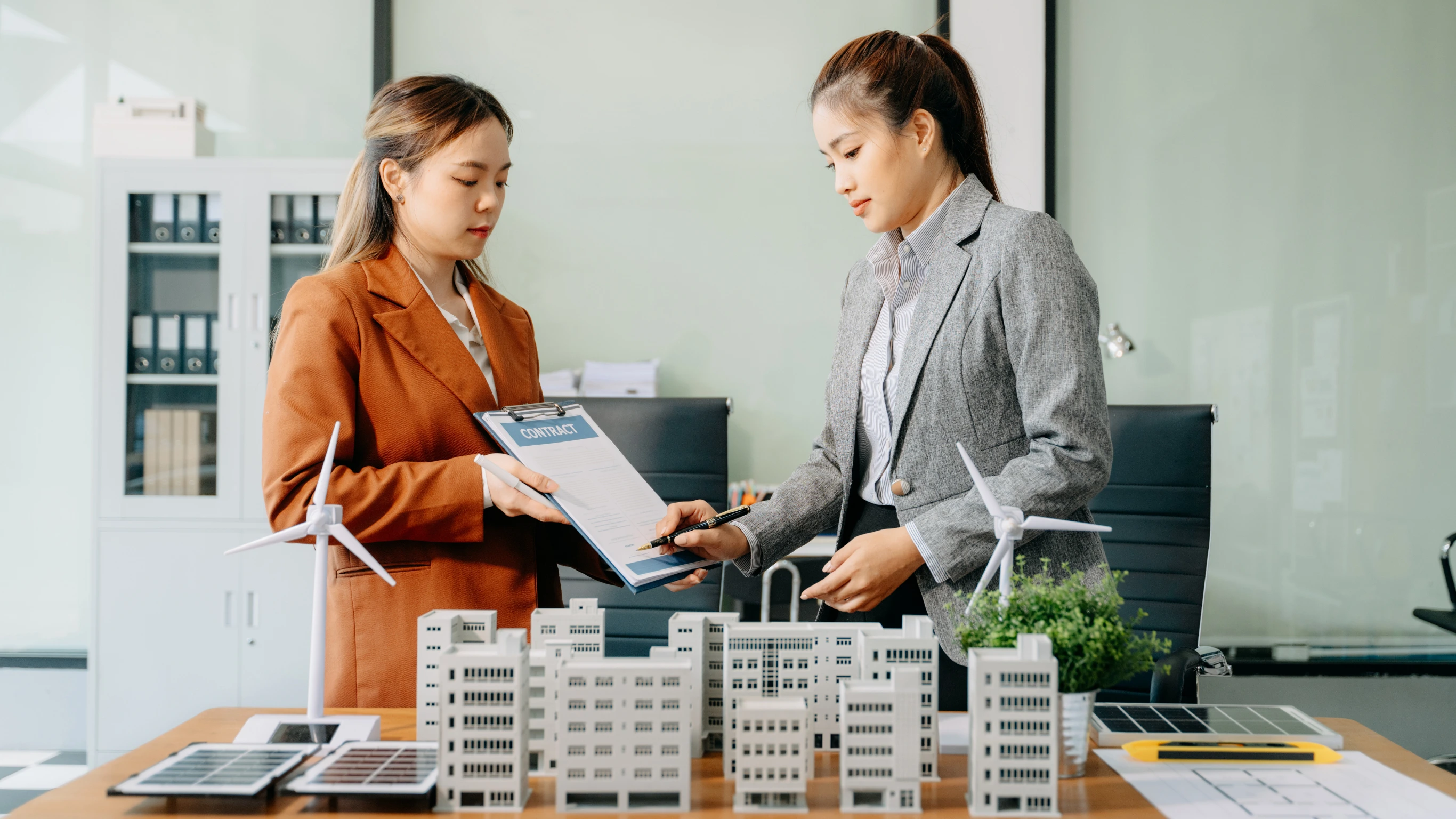 Seguros y Servicios DMV en California | Auto-Office Multiservices