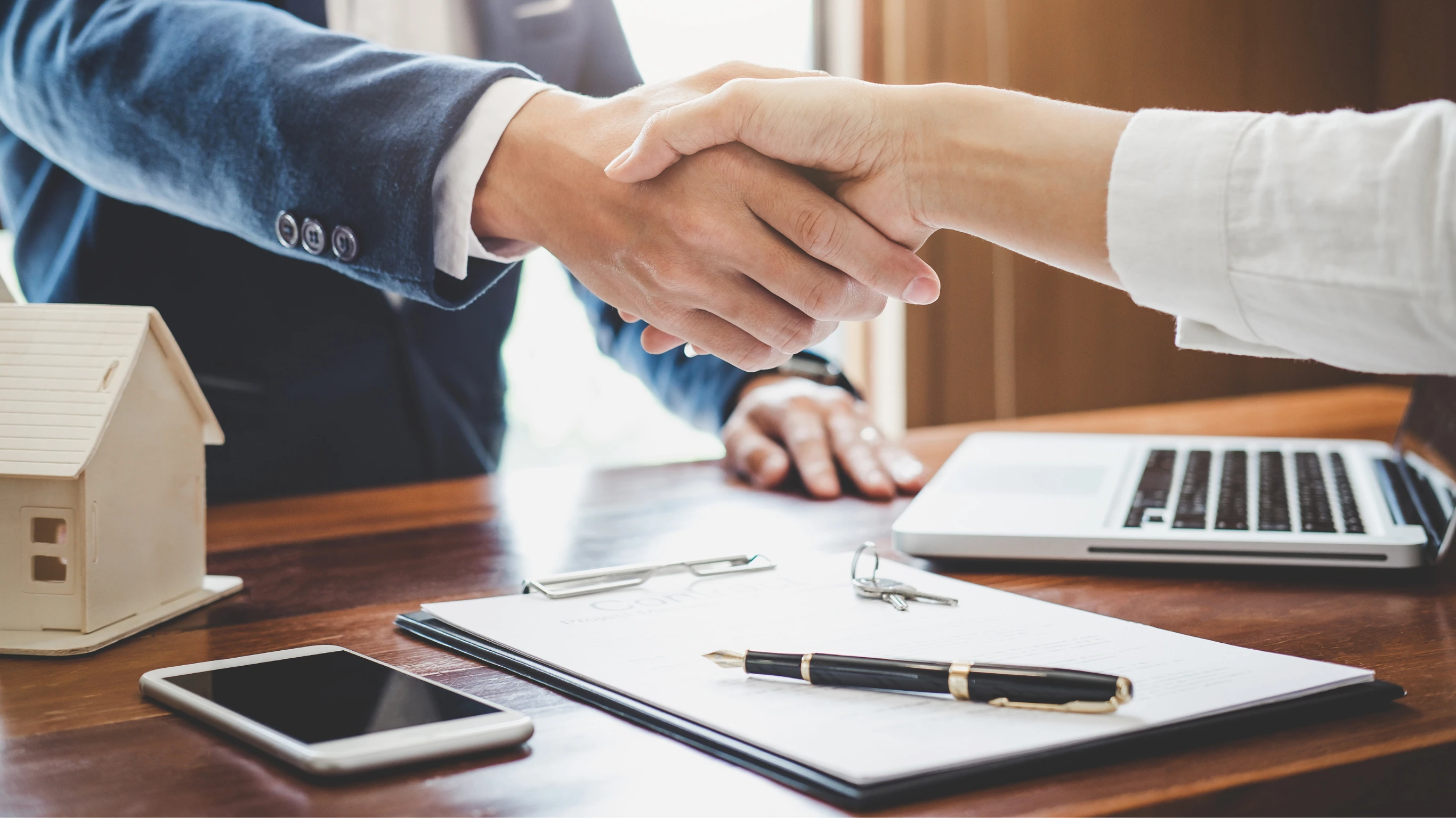 Seguros y Servicios DMV en California | Auto-Office Multiservices